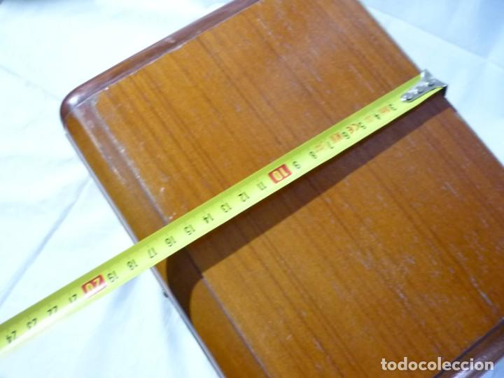 Radios antiguas: Radio de madera con lector de cassettes funcionando - Foto 15