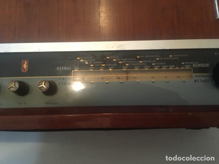 Radios antiguas: radio de Wald de madera modelo 440 ( no funciona ) 125/220 v - Foto 3
