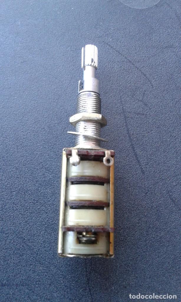 Radios antiguas: ANTIGUO POTENCIMETRO DOBLE CON INTERRUPTOR TOCOS - Foto 3