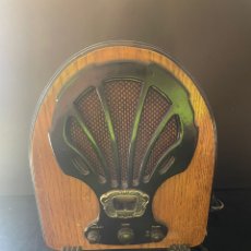 Radios antiguas: RADIO DE MADERA