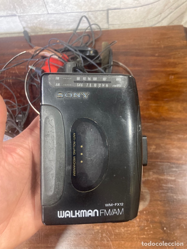 Radios antiguas: Lote de 2 walkman m&aacute;s auriculares - Foto 5
