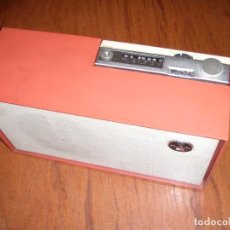 Radios antiguas: RADIO TRANSITOR STANDARD CON AMPLIFICADOR UNICA!! PARA REPARAR NO FUNCIONA. Lote 363525030
