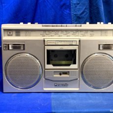 Radios antiguas: RADIO CASSETTE PANASONIC MODEL RX-5104L MADE IN SPAIN AÑOS 80 26X45,5X15CMS. Lote 364823566