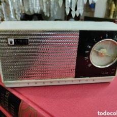 Radios antiguas: TRANSISTOR SANYO SIX DE LUXE VINTAGE. A.M ENCIENDE.. Lote 366768701