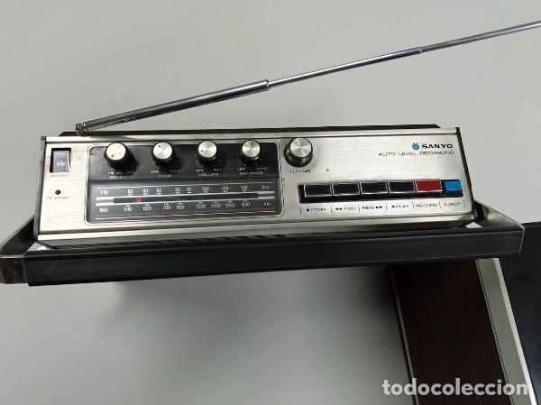 Radios antiguas: SANYO modelo M4400F 1971 - Foto 4