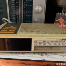 Radios antiguas: RADIO RELOJ PHILIPS AÑOS 70 - FUNCIONANDO
