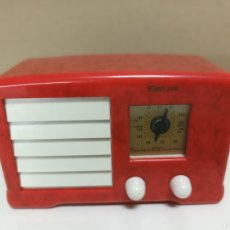 Radios antiguas: RADIO MINIATURE - RADIOS DE ANTAÑO - EMERSON AX235 -1938 -FUNCIONANDO. Lote 381407999