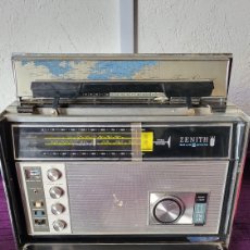 Radios antiguas: ANTIGUA RADIO ZENITH TRANSOCEANIC ROYAL D7000Y. Lote 390495089
