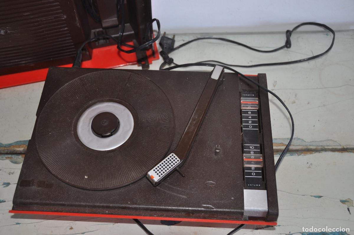 Radios antiguas: Tocadiscos Pathe Marconi rojo - Foto 4