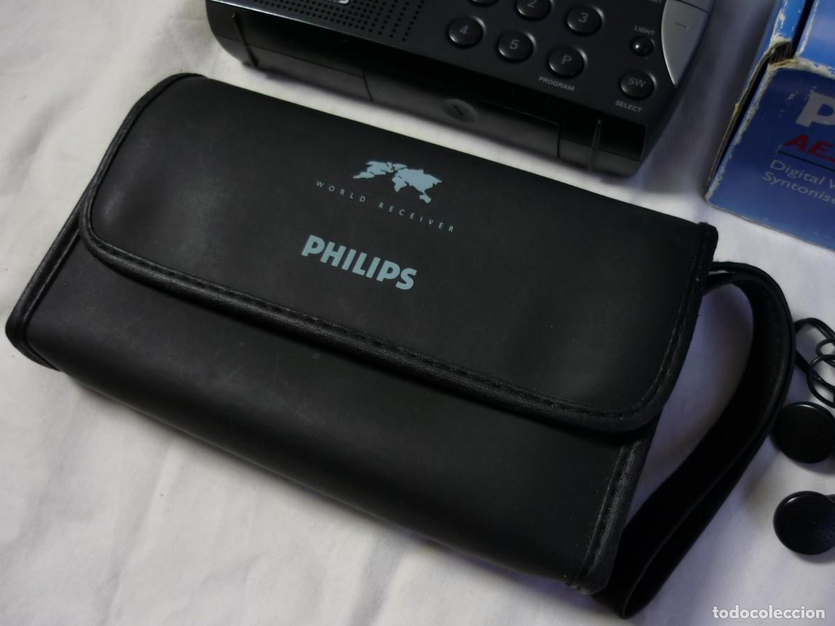 Radios antiguas: Radio transistor Phillips Ae3650 con caja, funda y cascos. Funcionando - Foto 4