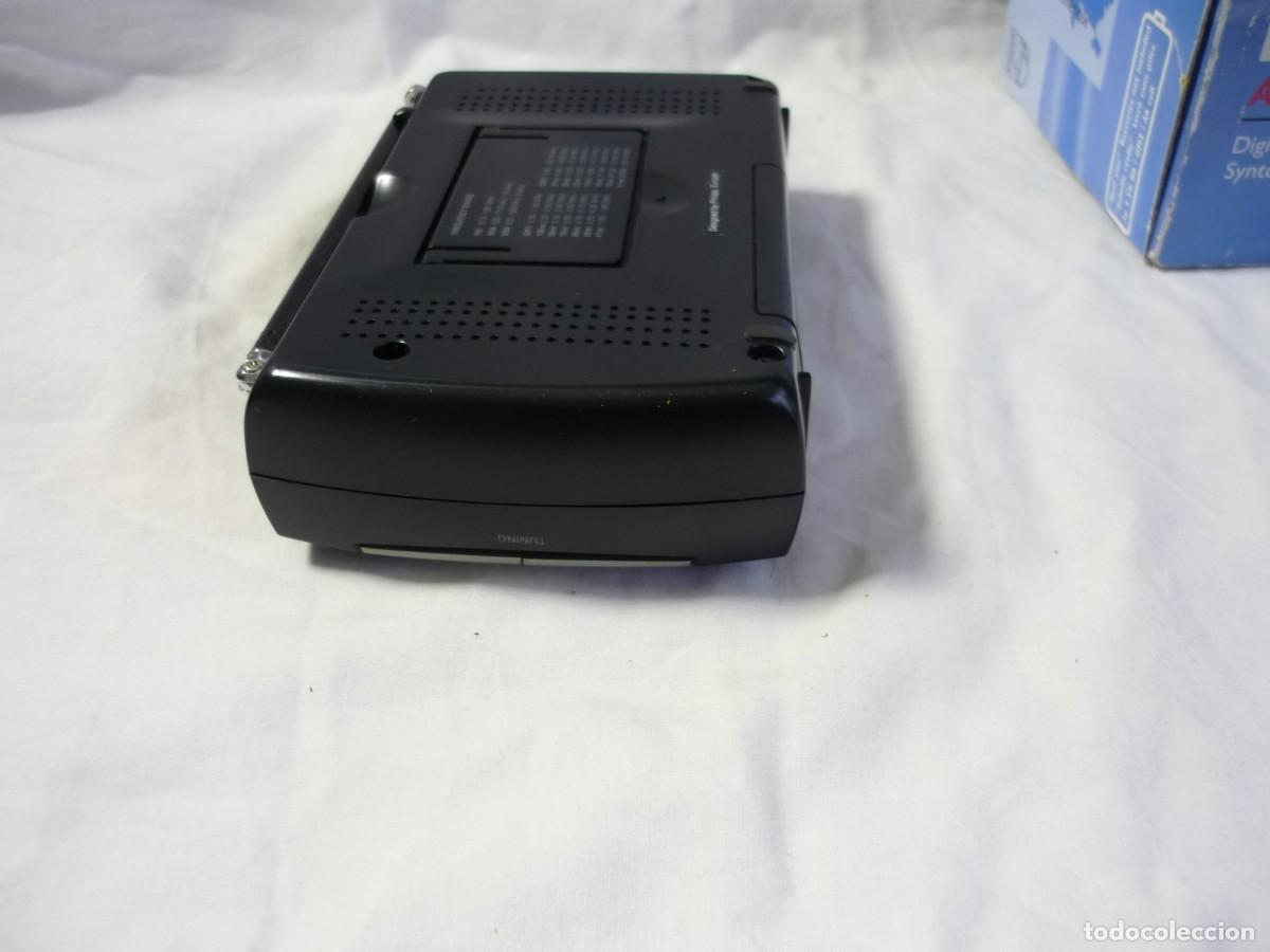 Radios antiguas: Radio transistor Phillips Ae3650 con caja, funda y cascos. Funcionando - Foto 11