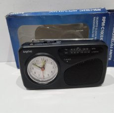 Radios antiguas: RADIO RELOJ SANYO RPM C10. Lote 399363524