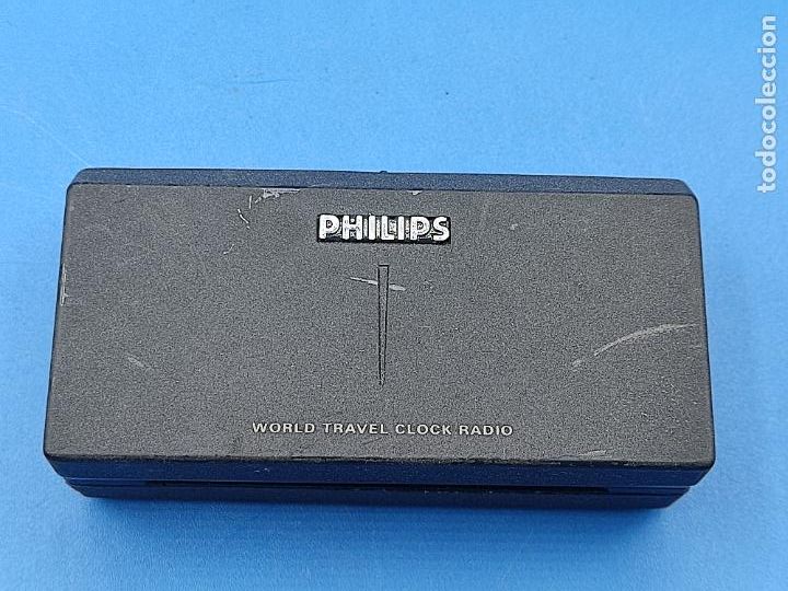 Radios antiguas: RADIO RELOJ PHILIPS AE 4230 FUNCIONANDO DEL A&Ntilde;O 85 - Foto 2