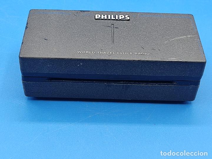 Radios antiguas: RADIO RELOJ PHILIPS AE 4230 FUNCIONANDO DEL A&Ntilde;O 85 - Foto 3