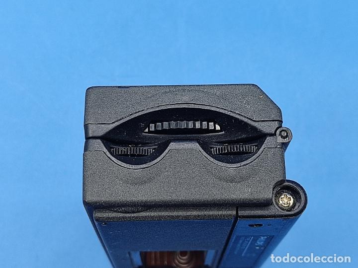 Radios antiguas: RADIO RELOJ PHILIPS AE 4230 FUNCIONANDO DEL A&Ntilde;O 85 - Foto 4