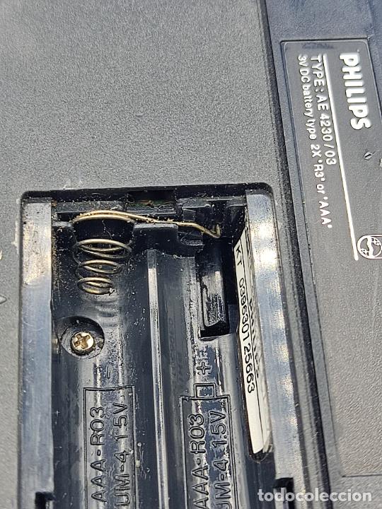 Radios antiguas: RADIO RELOJ PHILIPS AE 4230 FUNCIONANDO DEL A&Ntilde;O 85 - Foto 8