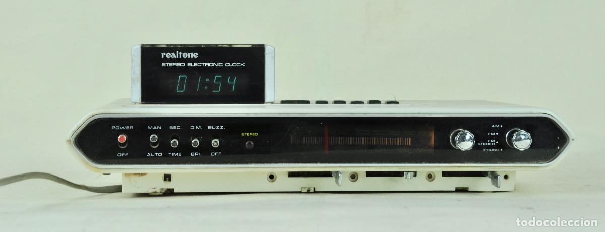 Radios antiguas: Radio despertador Realtone - Foto 2