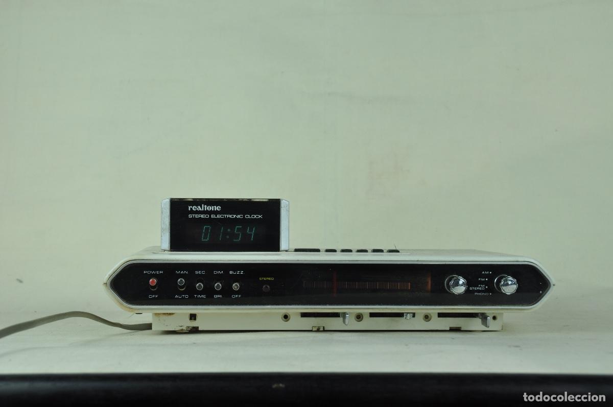 Radios antiguas: Radio despertador Realtone - Foto 4
