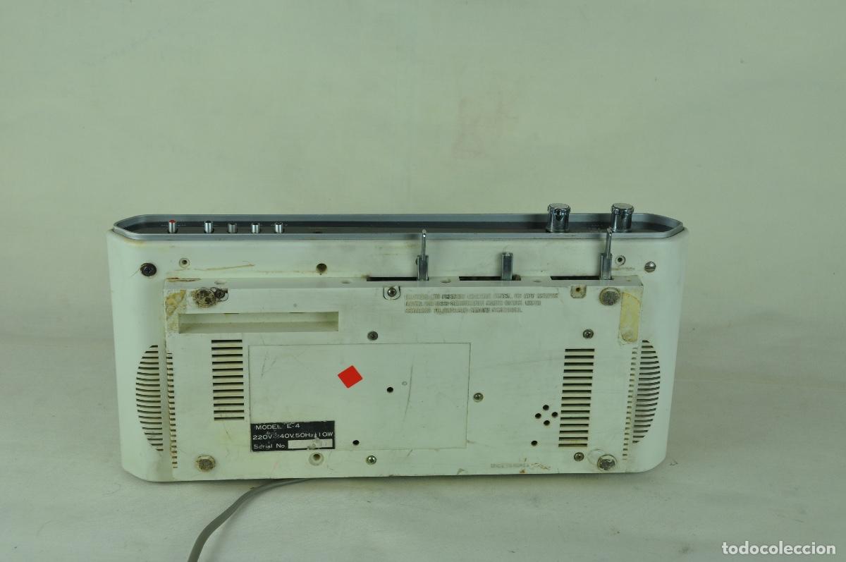 Radios antiguas: Radio despertador Realtone - Foto 6