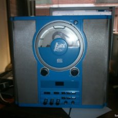 Radios antiguas: KARAOKE ACANTA COLOR AZUL COMPACT DISC DIGITAL AUDIO, SIN DISCOS NI MICRÓFONO, FUNCIONANDO. Lote 402302394