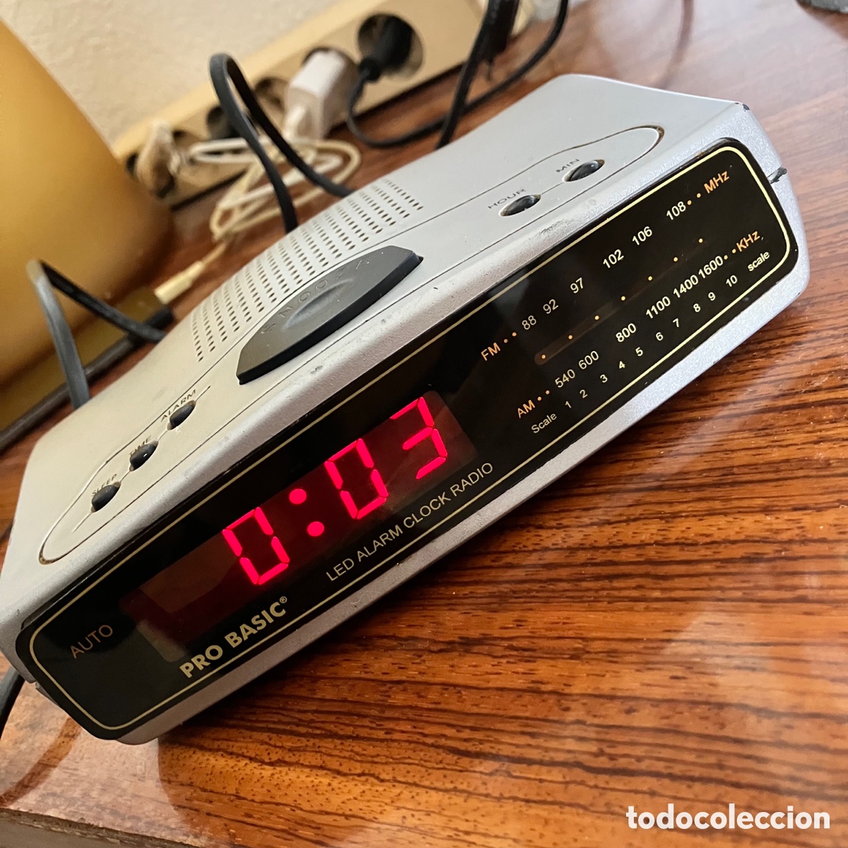 radio despertador digital con proyector silverc - Compra venta en  todocoleccion