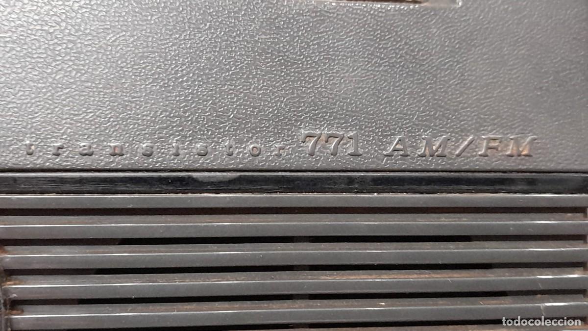Radios antiguas: RADIO TRANSISTOR LAVIS Modelo 721 VINTAGE - Foto 4