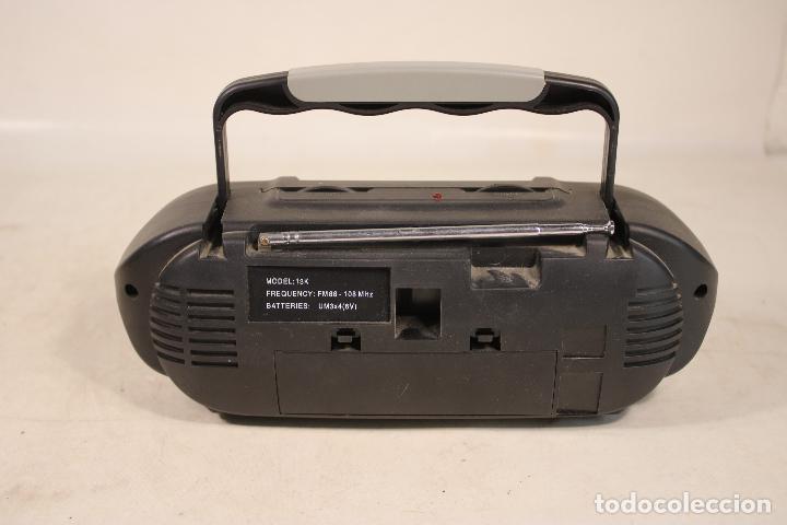 Radios antiguas: radio portatil model 13k - Foto 2