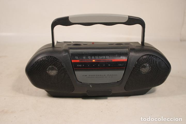 Radios antiguas: radio portatil model 13k - Foto 3