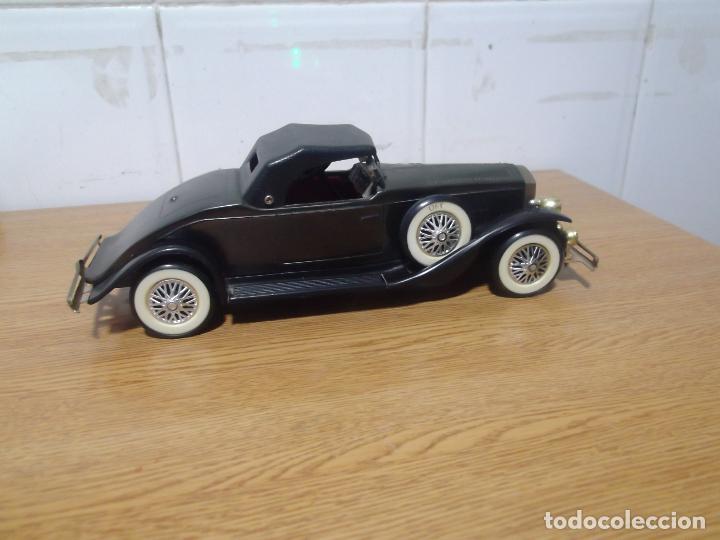 Radios antiguas: COCHE DE RADIO TRANSISTOR - FUNCIONA. - Foto 1