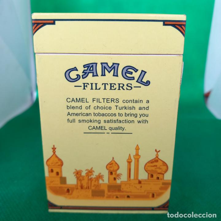 Radios antiguas: Radio con forma de cajetilla camel funcionando - Foto 3