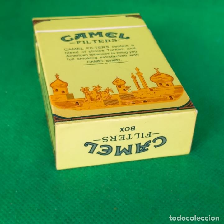 Radios antiguas: Radio con forma de cajetilla camel funcionando - Foto 4