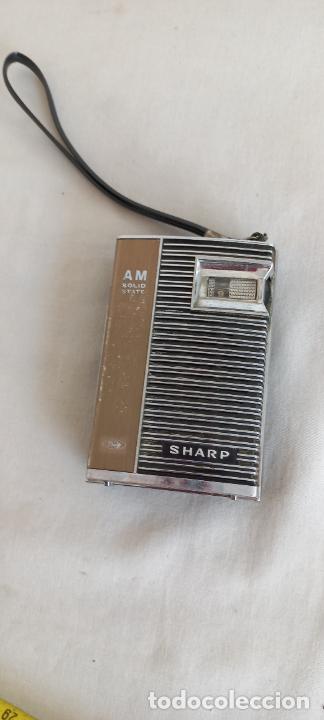 Radios antiguas: RADIO TRANSISTOR DE BOLSILLO SHARP MODEL BP-102B - Foto 1
