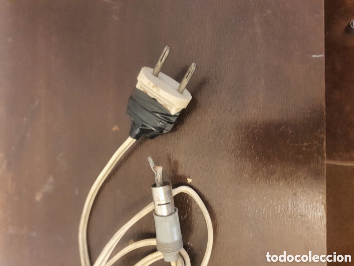 Radios antiguas: Antiguo tocadiscos en madera Philips para restaurar - Foto 7