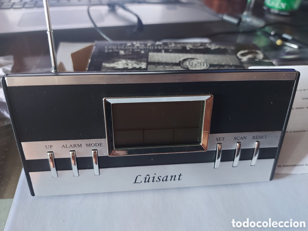 Radios antiguas: RELOJ LCD CON RADIO FM Y TERMOMETRO. NUEVO - Foto 1