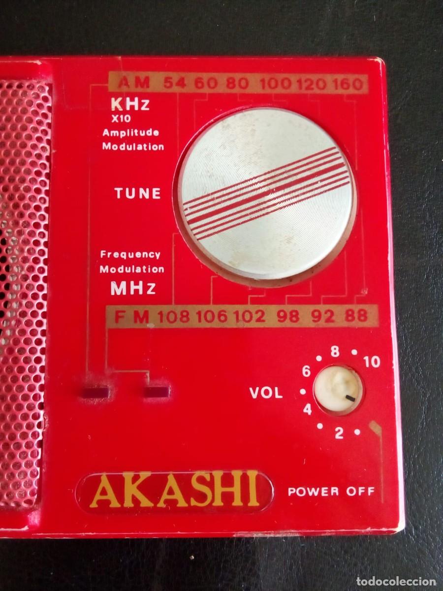 Radios antiguas: Transistor Akashi delos a&ntilde;os 70, funciona - Foto 2