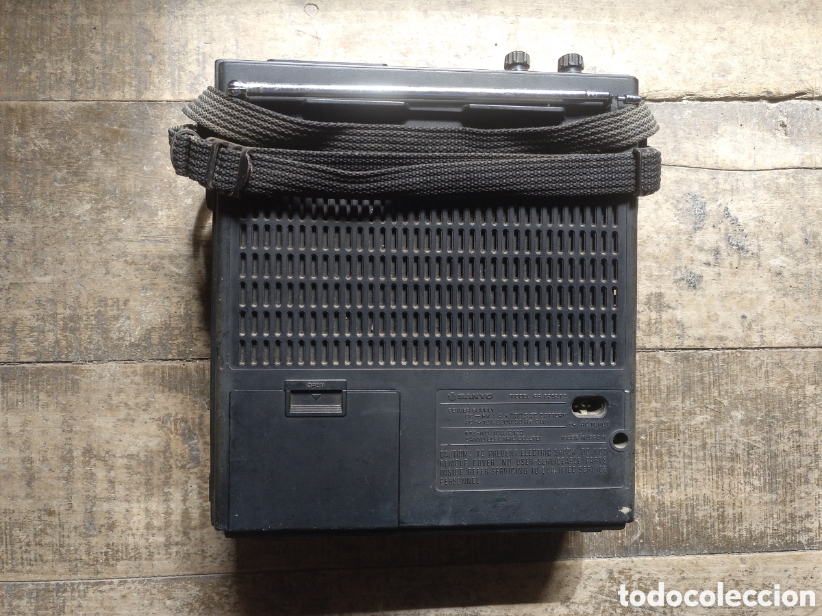 Radios antiguas: Radio/Phono SANYO modelo RP 8252TZ - Foto 3