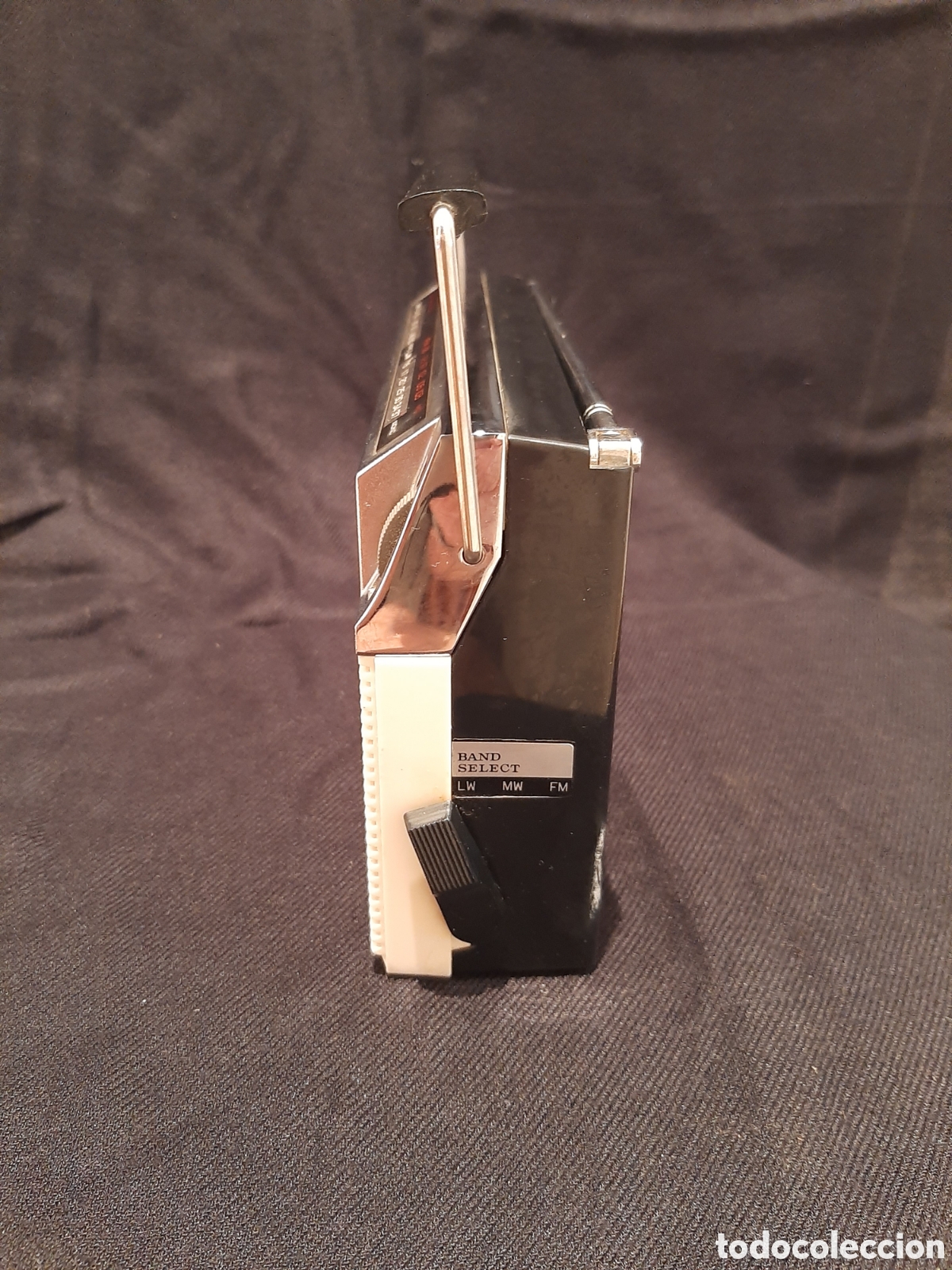 Radios antiguas: Radio antigua STANDARD multibanda modelo SR-Q322 FL - Foto 6