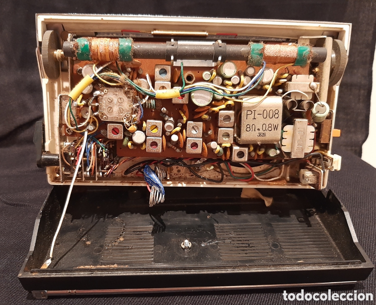 Radios antiguas: Radio antigua STANDARD multibanda modelo SR-Q322 FL - Foto 9