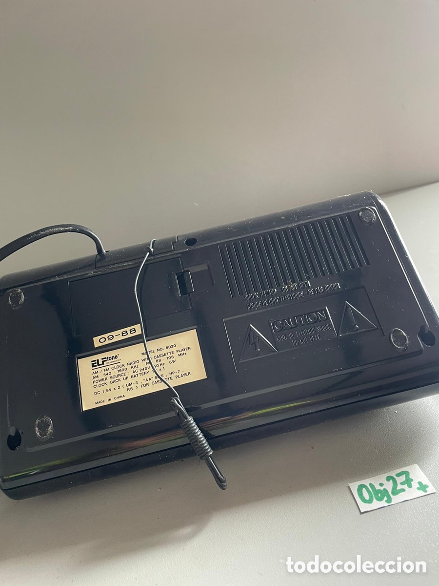 Radios antiguas: Tech Sonic AM/FM Clock Radio Removable Cassette Player - Foto 5