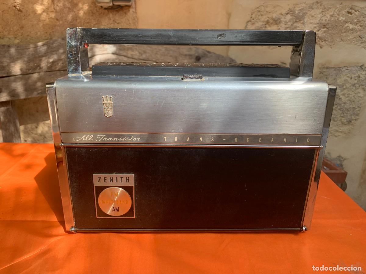 Radios antiguas: RADIO ZENITH ROYAL TRANSOCEANIC 3000-1 - Foto 2