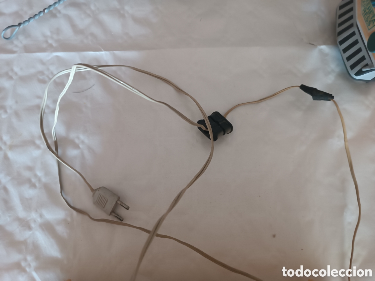 Radios antiguas: Antiguo tocadiscos ASKAR port&aacute;til. - Foto 11