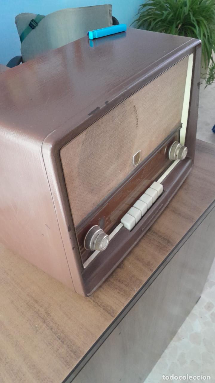 Radios antiguas: Radio antigua Philips -para restaurar - Foto 2
