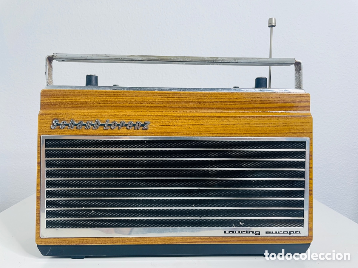 Radios antiguas: Schaub Lorenz Touring Europa 1969 - Foto 1