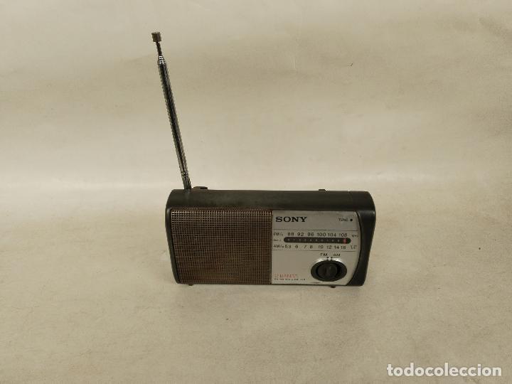 Radios antiguas: radio transistor sony aax2 - c114 - Foto 4