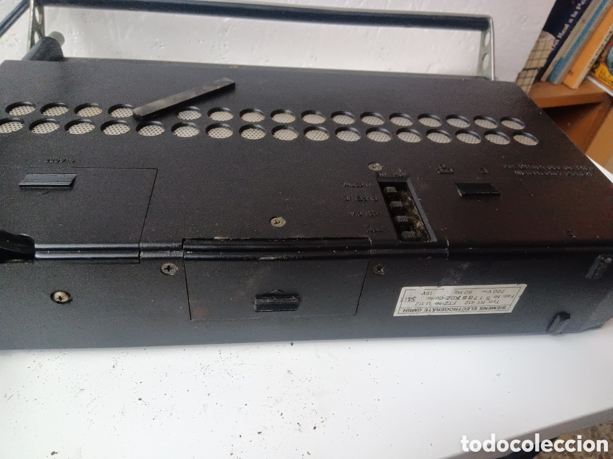 Radios antiguas: RADIO CASSETTE SIEMENS MODELO PIANAR 412 CON CABLE PARA CORRIENTE FUNCIONA - Foto 11