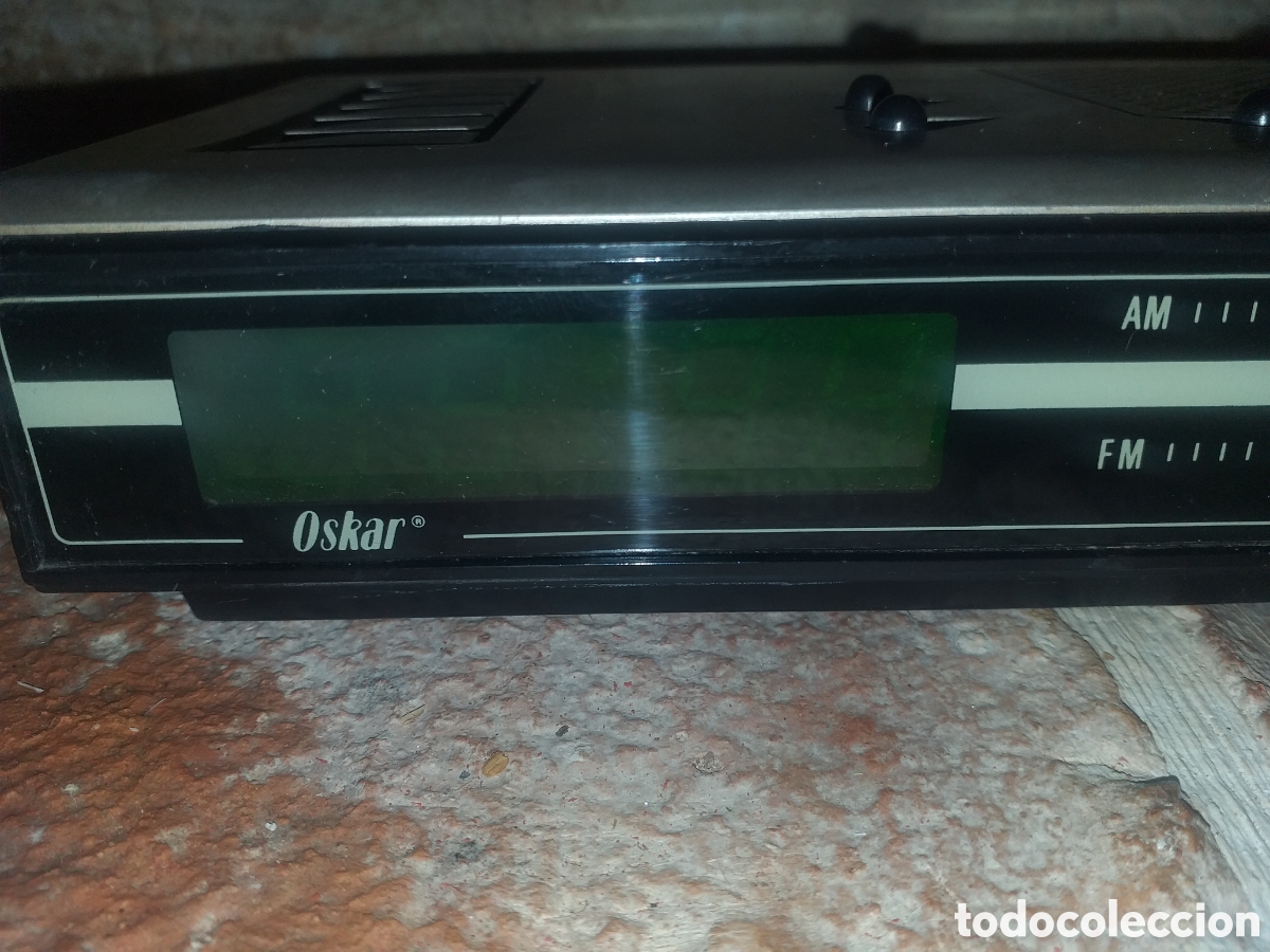 Radios antiguas: Radio despertador marca Osmar - Foto 2