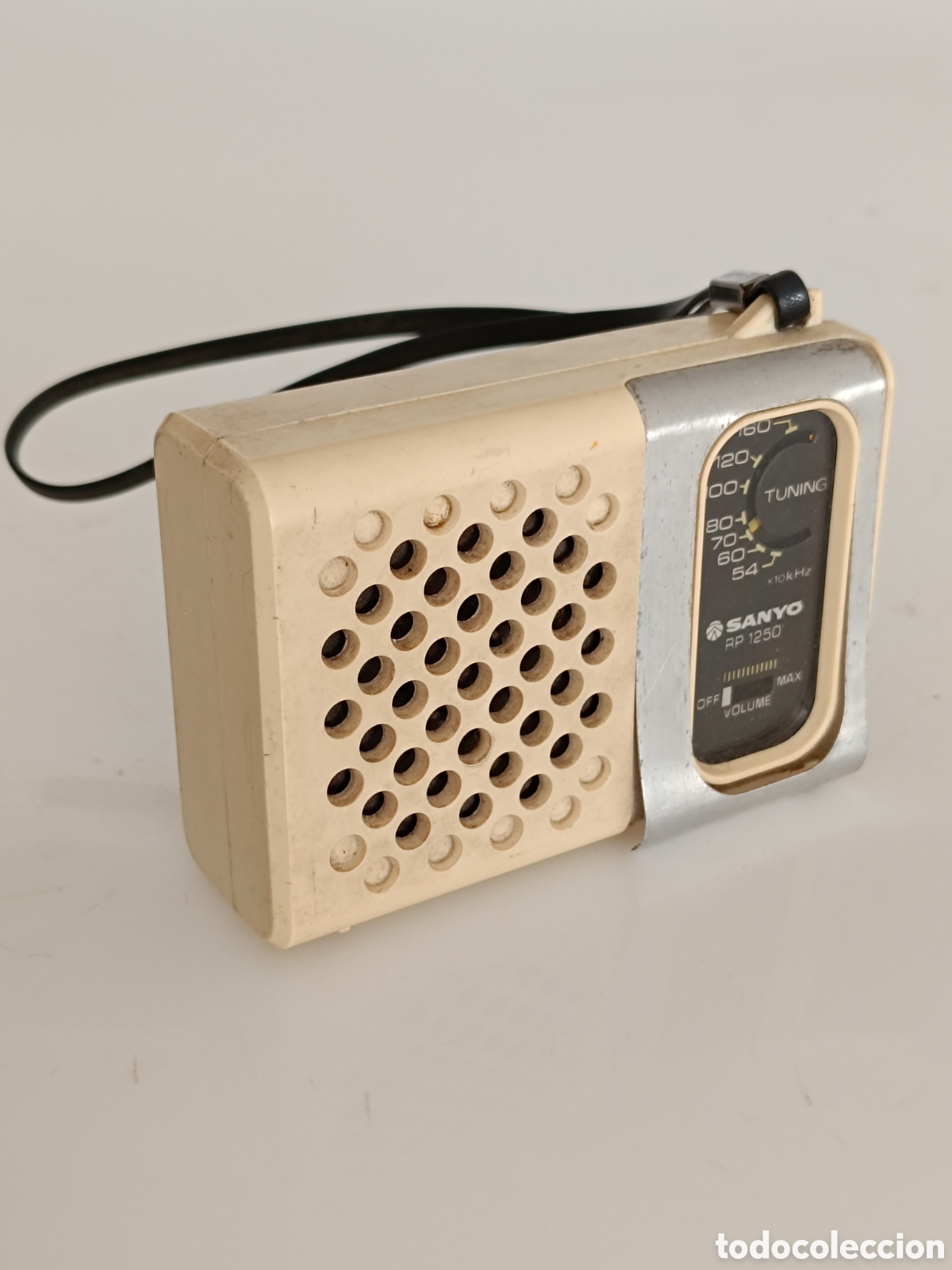 pequeño radio transistor sanyo - Compra venta en todocoleccion