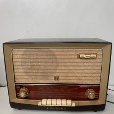 Radios antiguas: RADIO PHILIPS PARA DECORACIÓN