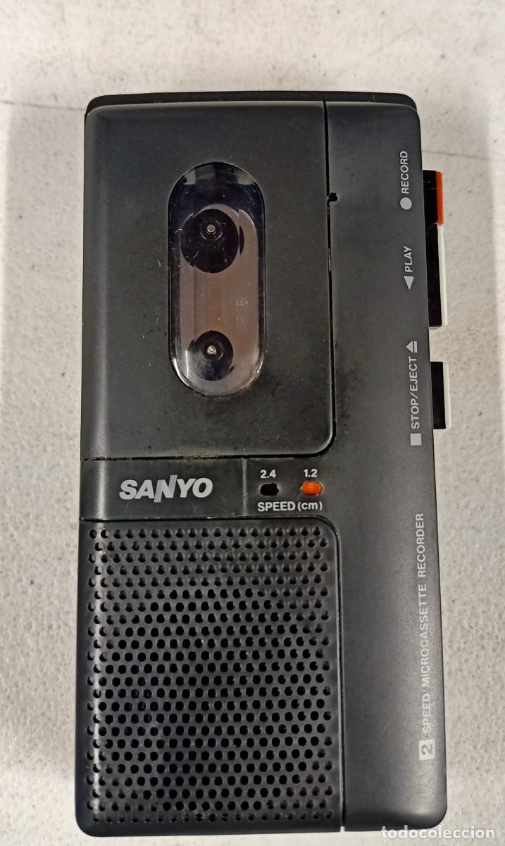 Radios antiguas: Grabadora sanyocon dos cintas - Foto 1
