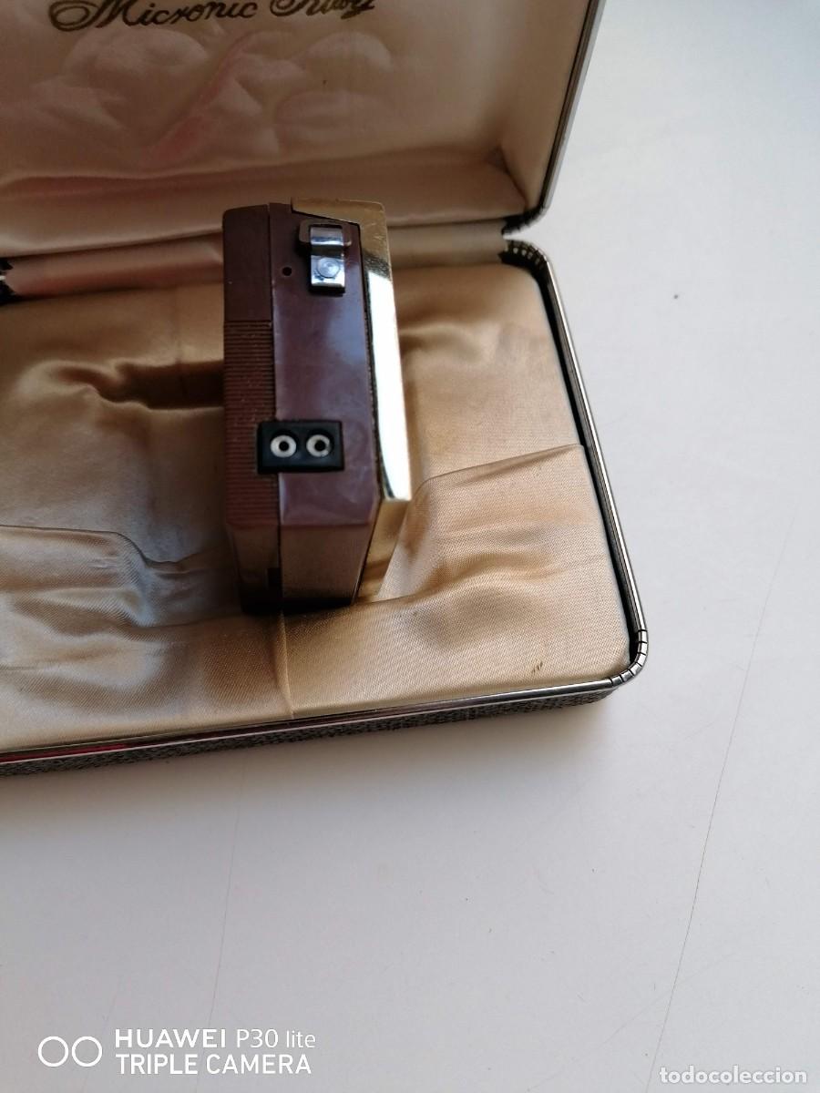 Radios antiguas: Radio de viaje marca EIGHT - Foto 7